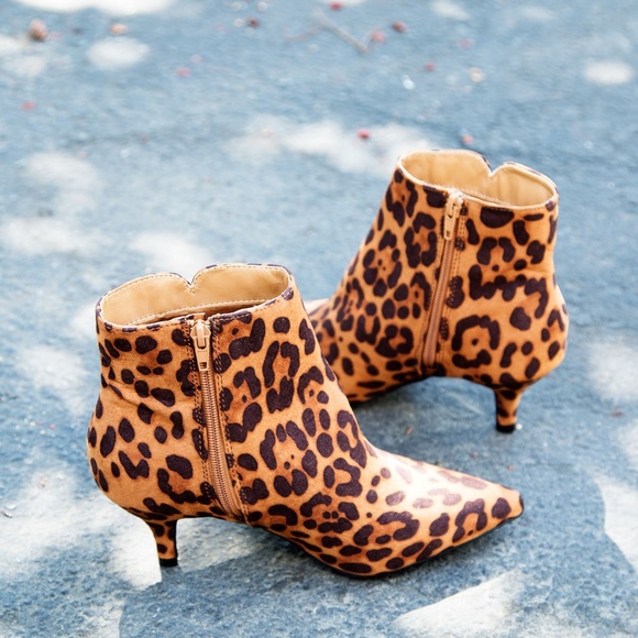 NEW🔥 Leopard Ankle Booties Boot Kitten Low Heel - Picture 5 of 5